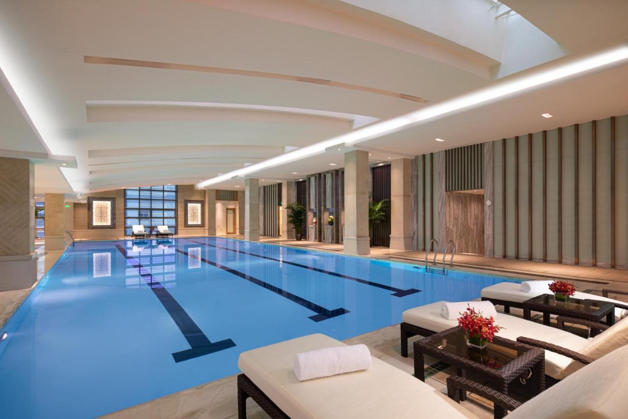 Crowne Plaza Shanghai Nanjing Road By Ihg Luaran gambar The pool at the spa
