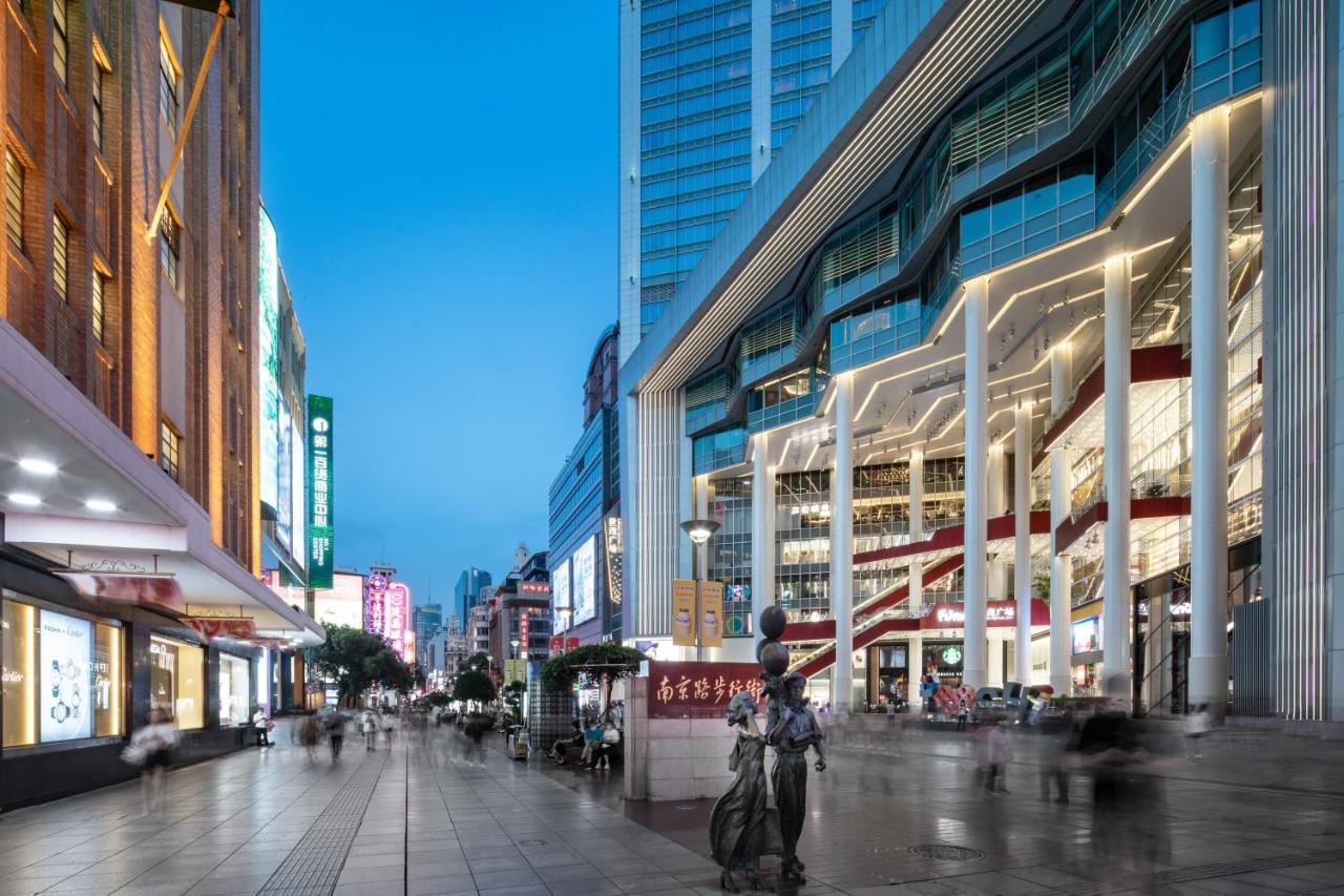 Crowne Plaza Shanghai Nanjing Road By Ihg Luaran gambar The shopping mall