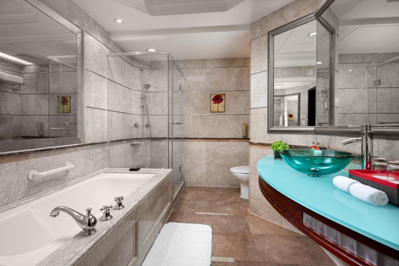 Crowne Plaza Shanghai Nanjing Road By Ihg Luaran gambar Bathroom